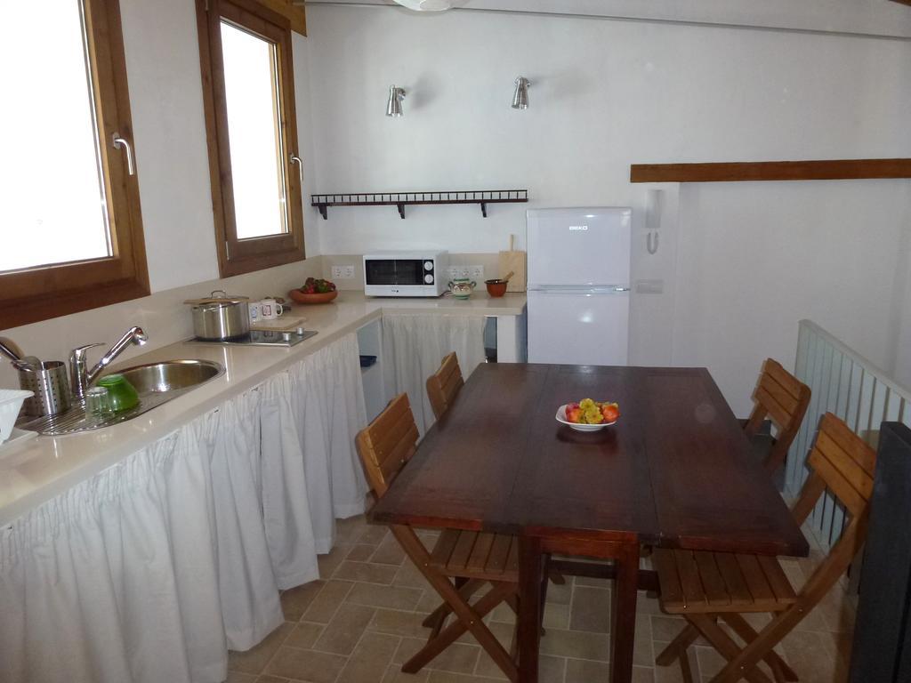 בנאמאהומה Casa Rural El Aljibe מראה חיצוני תמונה