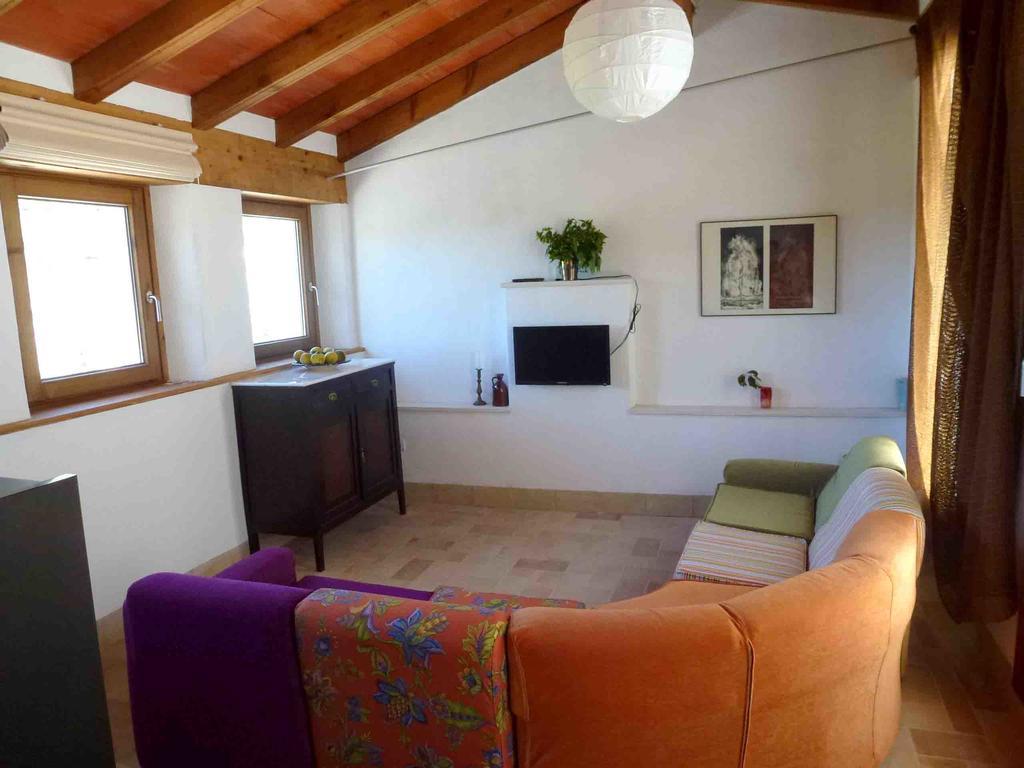 בנאמאהומה Casa Rural El Aljibe מראה חיצוני תמונה